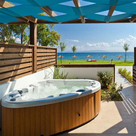 hotels with hot tub in room|hotelzimmer mit whirlpool.